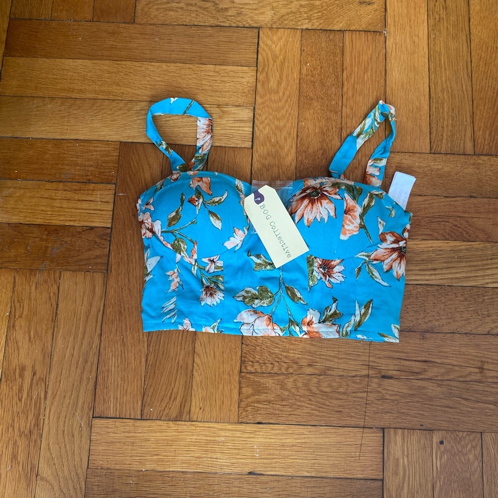 B.O.G. Band of Gypsies NWT Women Cotton Strap Floral Pleated Cropped Top Size S - Picture 5 of 8
